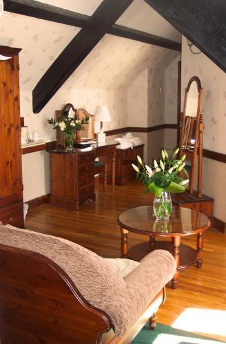 St Mary'S Hotel Golf & Country Club Pencoed Екстер'єр фото