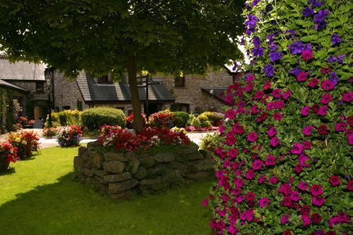 St Mary'S Hotel Golf & Country Club Pencoed Екстер'єр фото