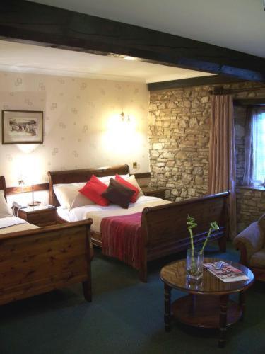 St Mary'S Hotel Golf & Country Club Pencoed Номер фото